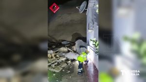 Las lluvias provocan el desprendimiento de ladera en Rojales