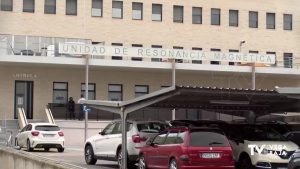 Malestar en el Hospital Vega Baja por el recorte del 30% de personal contratado como refuerzo covid