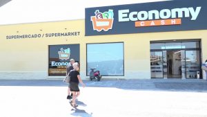 Economy Cash inaugura un nuevo supermercado en Torrevieja