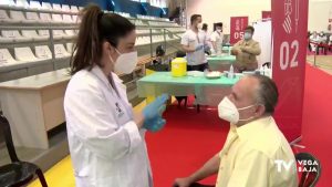 La vacunación de personas de 30 a 39 años ya ha comenzado en el interior de la Comunidad Valenciana