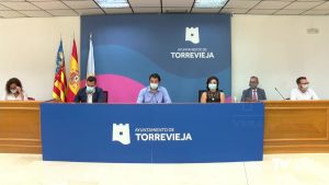 Torrevieja canjea más del 32% de los "bonos consumo" en su primera semana de campaña