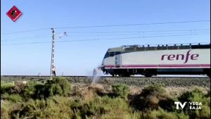 Un accidente, una caída a un canal y un incendio: el trabajo de los bomberos este fin de semana