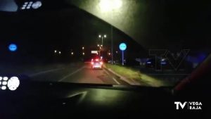 Así procede la Policía Local a parar un vehículo en la carretera