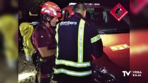 Los bomberos rescatan a escaladores en la vía ferrata de Callosa de Segura