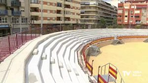 La falta de uso de la plaza de Toros deteriora la instalación y sigue generando gastos