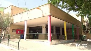 Roban tablets y ordenadores en el colegio Manuel de Torres de Almoradí