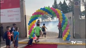 El colegio Antonio Sequeros de Benejúzar celebra una fiesta de bienvenida del nuevo curso escolar