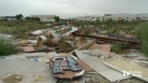 Todavía son visibles las consecuencias de la DANA en el Polígono Industrial Puente Alto de Orihuela