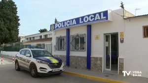 La quema descontrolada de rastrojos en el Monte de Benejúzar moviliza a los bomberos