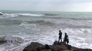 La Guardia Civil cree que la muerte de los dos jóvenes ahogados en Torrevieja es un accidente