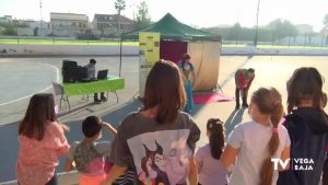 Los colegios de Orihuela enseñan a los alumnos la importancia de reciclar a través del teatro