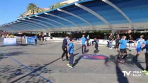 Torrevieja se vuelca con el "handbol al carrer"