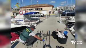 El SEPRONA denuncia a un hombre por pesca ilegal en aguas de Torrevieja