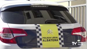 Un hombre y una mujer, "pillados" en Albatera mientras robaban bebidas alcohólicas