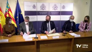 Orihuela firma un convenio con la Generalitat para impulsar proyectos empresariales