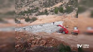 Se levanta un dique en Cueva Ahumada (Callosa) para mejorar la respuesta ante fuertes lluvias