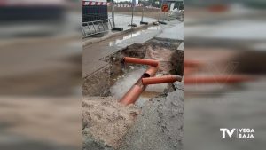 Almoradí continúa mejorando los barrios que quedaron bajo el agua tras la DANA