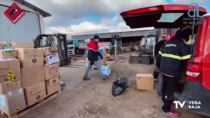 Los bomberos recogen a 27 refugiados con destino Torrevieja