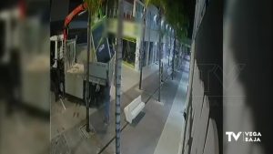 Robos en cajeros automáticos de Alicante y Murcia con camiones grúa: hay detenidos en Torrevieja