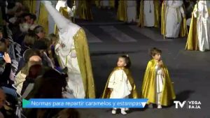 La Semana Santa de Torrevieja establece un protocolo para repartir caramelos