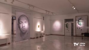 Más de 8.000 personas visitan la exposición "Miguel Hernández, a plena luz" en Alicante