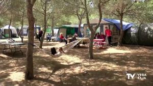 Más de 1.000 personas acampan en Torrevieja hasta el 25 de abril