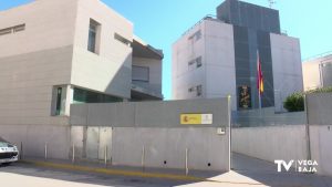 Dos hombres detenidos por la presunta venta de droga en el parking de una discoteca de Almoradí
