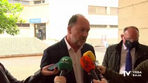 Emilio Bascuñana vuelve a ejercer como médico tras dejar la alcaldía de Orihuela