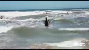 Fallece un hombre ahogado en una playa de Guardamar del Segura