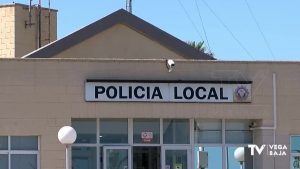 Piden cinco años de prisión para un policía local de Torrevieja por presunta falsificación de firmas
