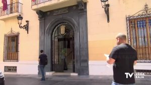 Callosa interviene cuatro pisos con sobreocupación e investiga otros seis