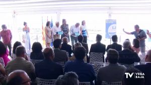 Orihuela, Torrevieja, Guardamar y Pilar de la Horadada recogen las banderas azules para sus playas