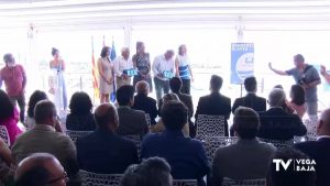 Orihuela, Torrevieja, Guardamar y Pilar de la Horadada recogen las banderas azules para sus playas