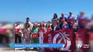 Orihuela Costa, Pilar de la Horadada y Torrevieja reciben banderas Qualitur para sus playas