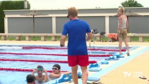 En marcha los cursos de natación en Almoradí