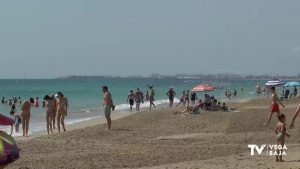 Los temporales dejan sin arena las playas de Pilar de la Horadada