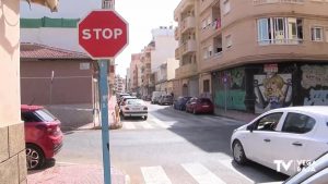 Fallece un motorista de 30 años tras sufrir un accidente en la calle Orihuela de Torrevieja