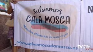 Salvemos Cala Mosca ha recogido 3.000 firmas este verano contra el proyecto de urbanización