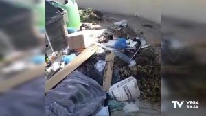 Orihuela trabaja en la renovación del Plan Local de Residuos para mejorar la limpieza en la costa