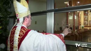 La Puerta Santa se abre en la Parroquia del Sagrado Corazón de Torrevieja