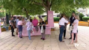 La Vega Baja se tiñe de rosa por el Día Mundial contra el Cáncer de Mama