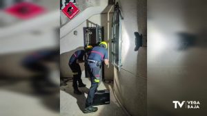 Los bomberos encuentran a un hombre de 75 años fallecido en su vivienda de Torrevieja