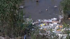 Los ecologistas piden más implicación al Consorcio de Residuos para mantener limpio el río Segura