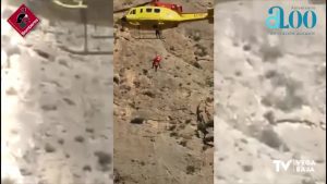 Los bomberos rescatan en helicóptero a un hombre de 45 años en la vía ferrata de Redován