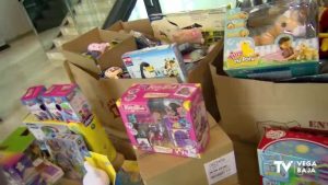 Rotary Club Orihuela entrega más de 500 juguetes a familias en situación de vulnerabilidad
