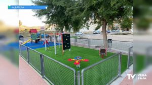 Albatera adecua varios parques infantiles