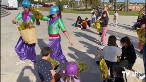 Playa Flamenca se adelanta a la Nochevieja con una fiesta infantil