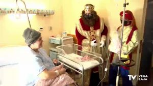 Los Reyes Magos visitan el Hospital Vega Baja