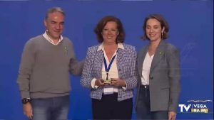 El PP entrega el Premio de Buenas Prácticas Municipales a Almoradí por el proyecto "Ni una más"