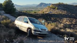 Una familia queda atrapada en el monte de Benejúzar